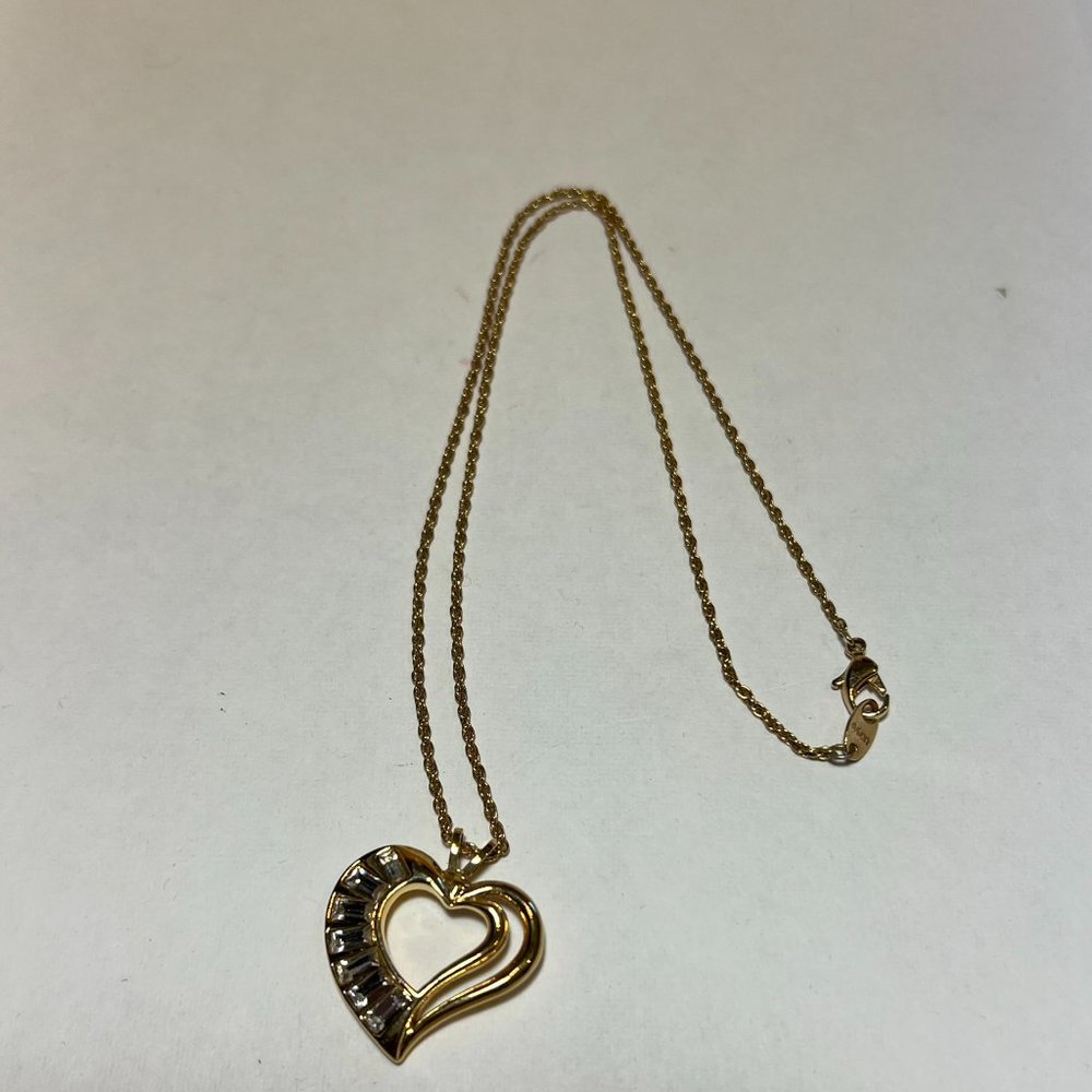 Avon Golds Heart Pendant Simulated Diamonds Necklace Chain 18"